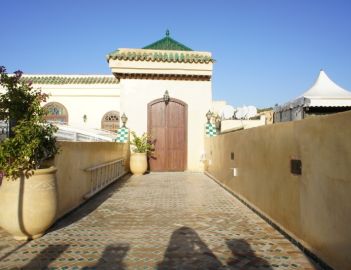 Riad Les Remparts De Fès